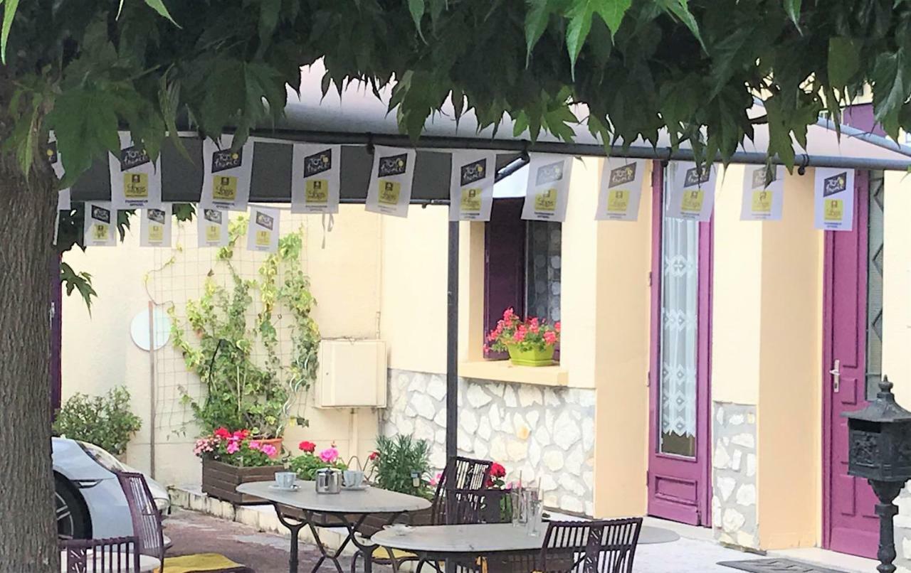 Hotel Restaurant La Braisiere Saint-Romain  Экстерьер фото